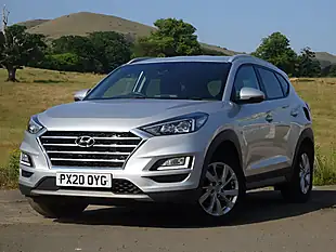 Used 2020 Hyundai Tucson Se Nav Platinum Silver - Interior and Exterior details 2