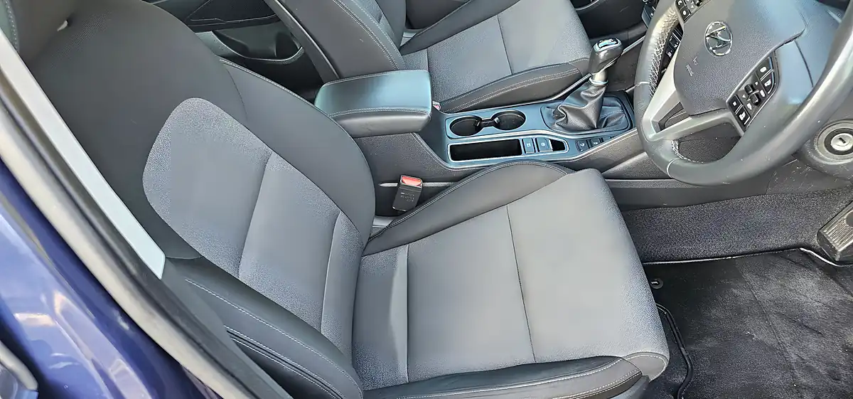 Used 2020 Hyundai Tucson Se Nav Stellar Blue - Interior and Exterior details 13