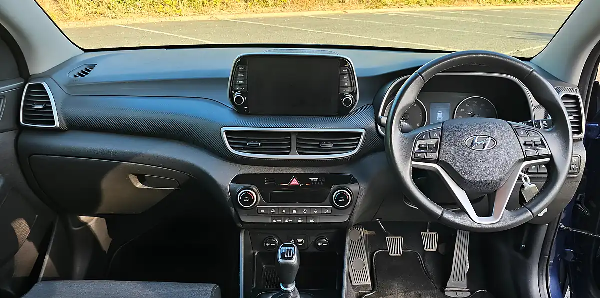 Used 2020 Hyundai Tucson Se Nav Stellar Blue - Interior and Exterior details 17
