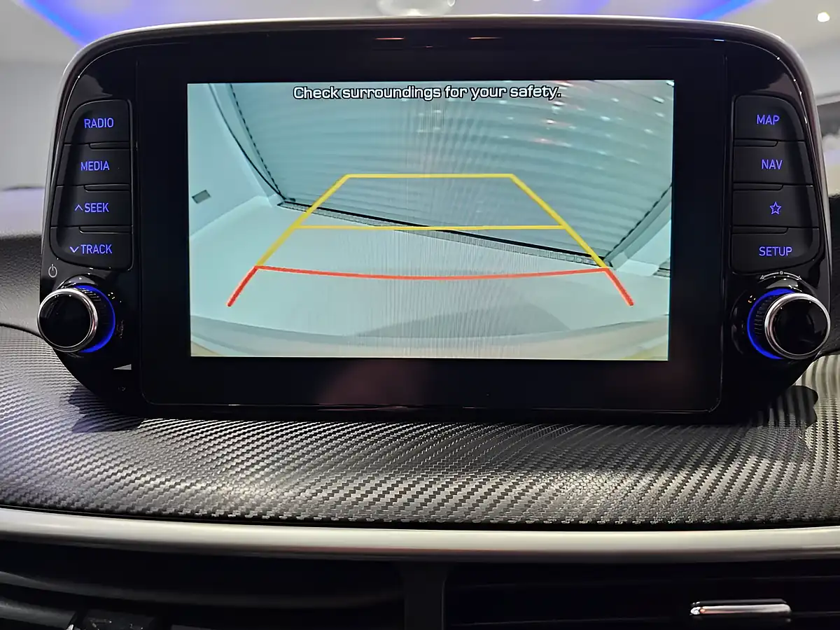 Used 2020 Hyundai Tucson Se Nav White - Interior and Exterior details 11