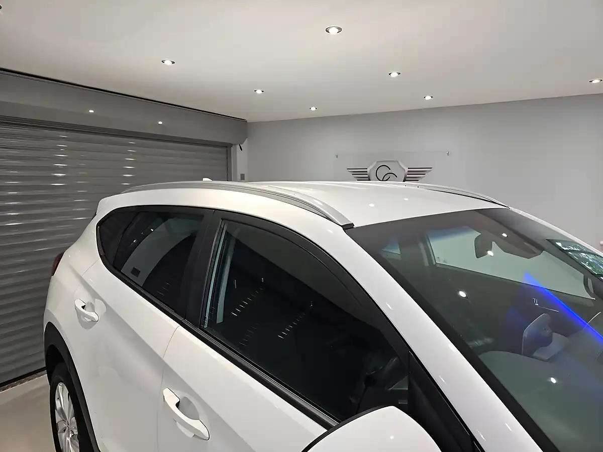 Used 2020 Hyundai Tucson Se Nav White - Interior and Exterior details 19