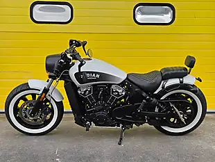 Used 2020 Indian Scout Bobber White - Interior and Exterior details 5