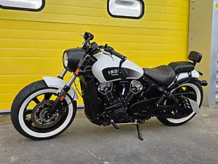 Used 2020 Indian Scout Bobber White - Interior and Exterior details 7