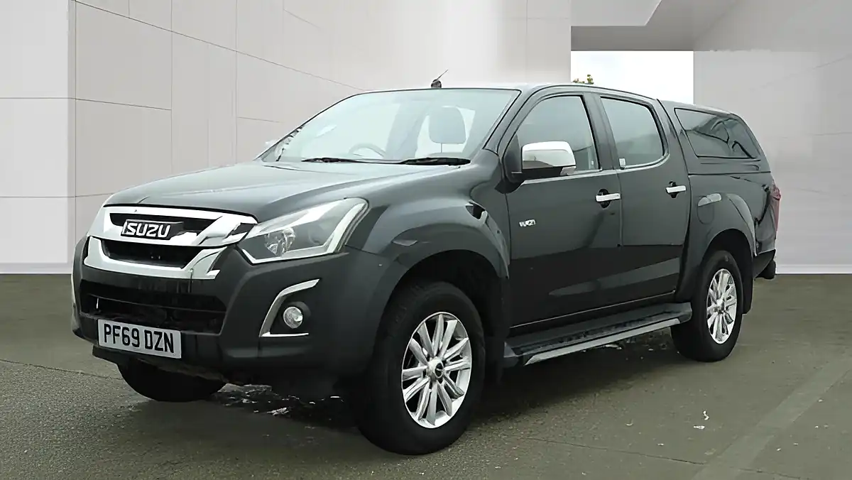 Used 2020 Isuzu D-Max Yukon Nav+ Black - Interior and Exterior details 2