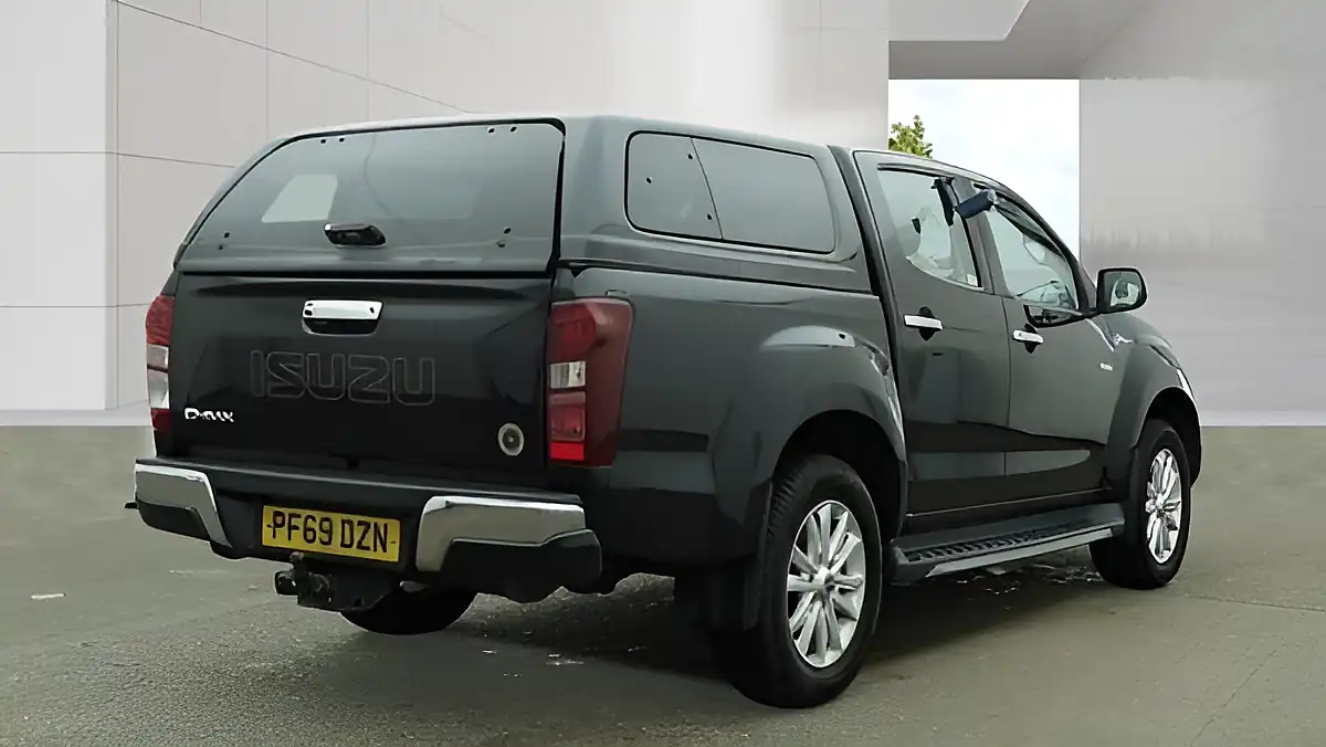 Used 2020 Isuzu D-Max Yukon Nav+ Black - Interior and Exterior details 4