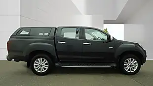Used 2020 Isuzu D-Max Yukon Nav+ Black - Interior and Exterior details 9