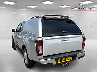 Used 2020 Isuzu D-Max Yukon Silver - Interior and Exterior details 7