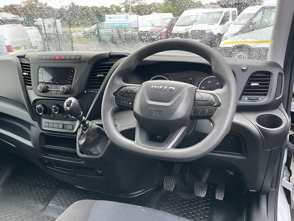 Used 2020 Iveco Daily 35S14 Swb Euro 6 No Vat White - Interior and Exterior details 4