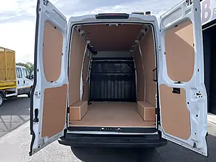 Used 2020 Iveco Daily 35S14 Swb Euro 6 White - Interior and Exterior details 7