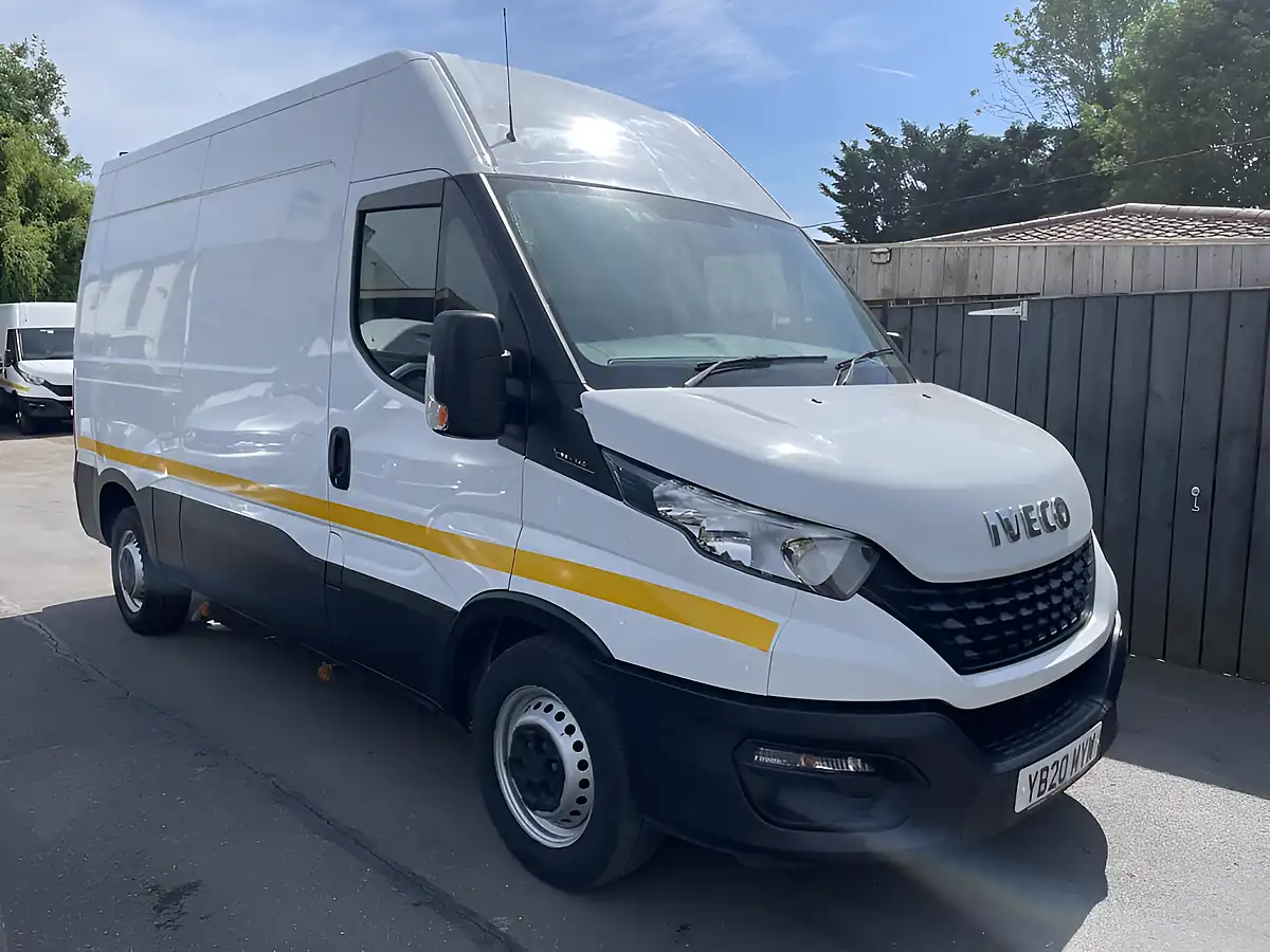 Used 2020 Iveco Daily 35S14 Swb White - Front View