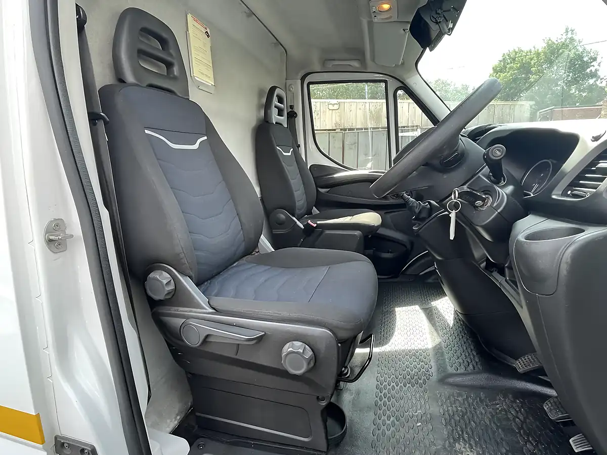 Used 2020 Iveco Daily 35S14 Swb White - Interior and Exterior details 7