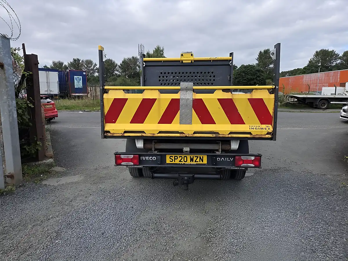Used 2020 Iveco Daily Crew Cab Tipper Pickup White - Interior and Exterior details 6