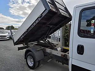 Used 2020 Iveco Daily Crew Cab Tipper Pickup White - Interior and Exterior details 7
