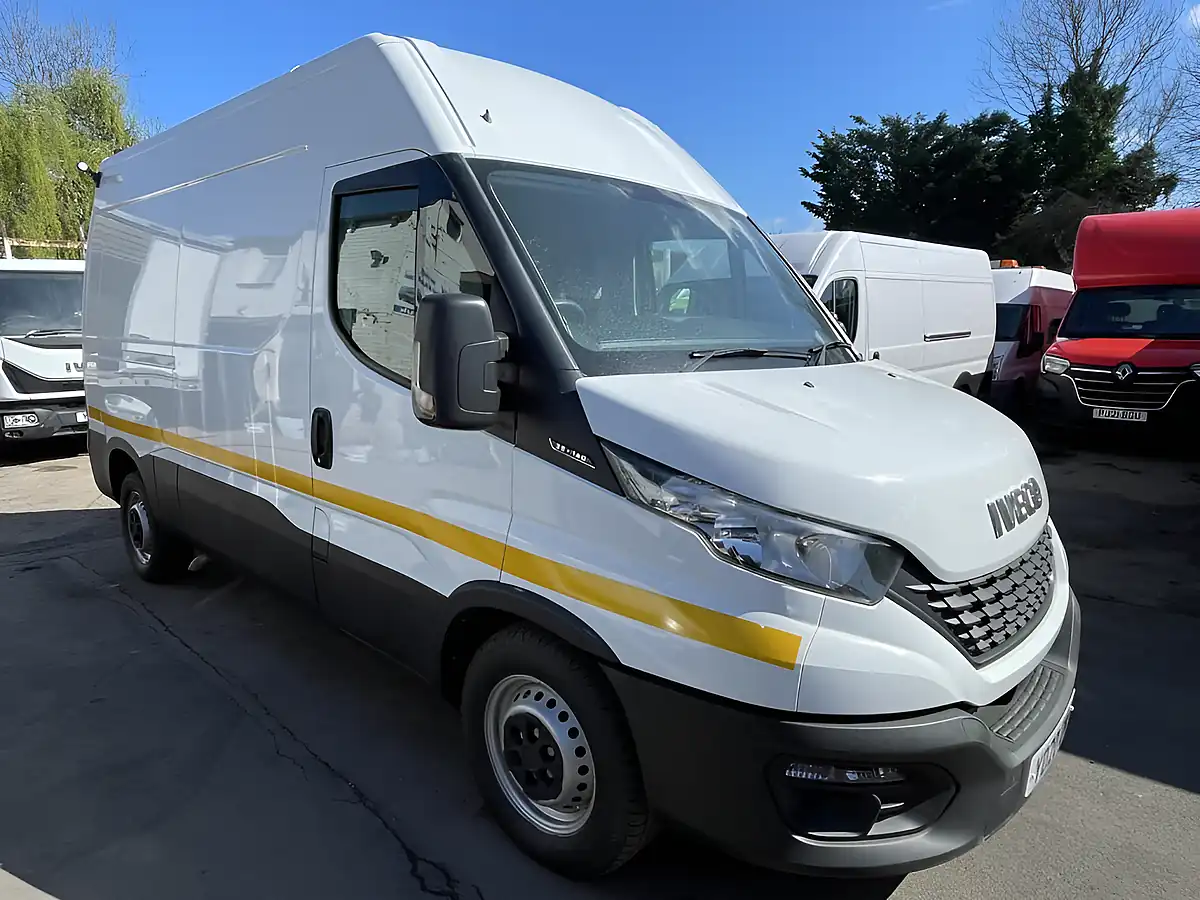 Used 2020 Iveco Daily Swb White - Front View