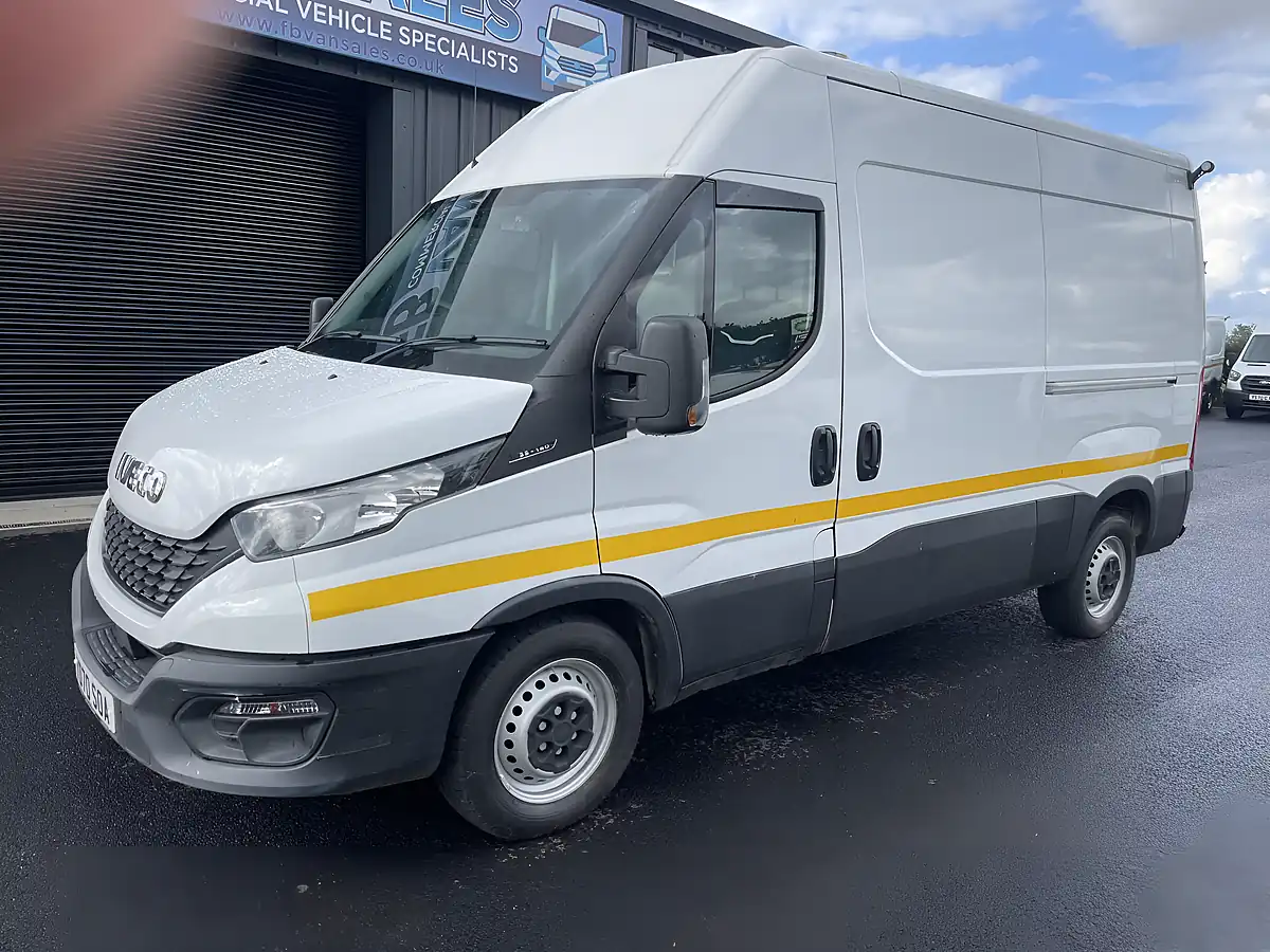 Used 2020 Iveco Daily Swb White - Interior and Exterior details 3