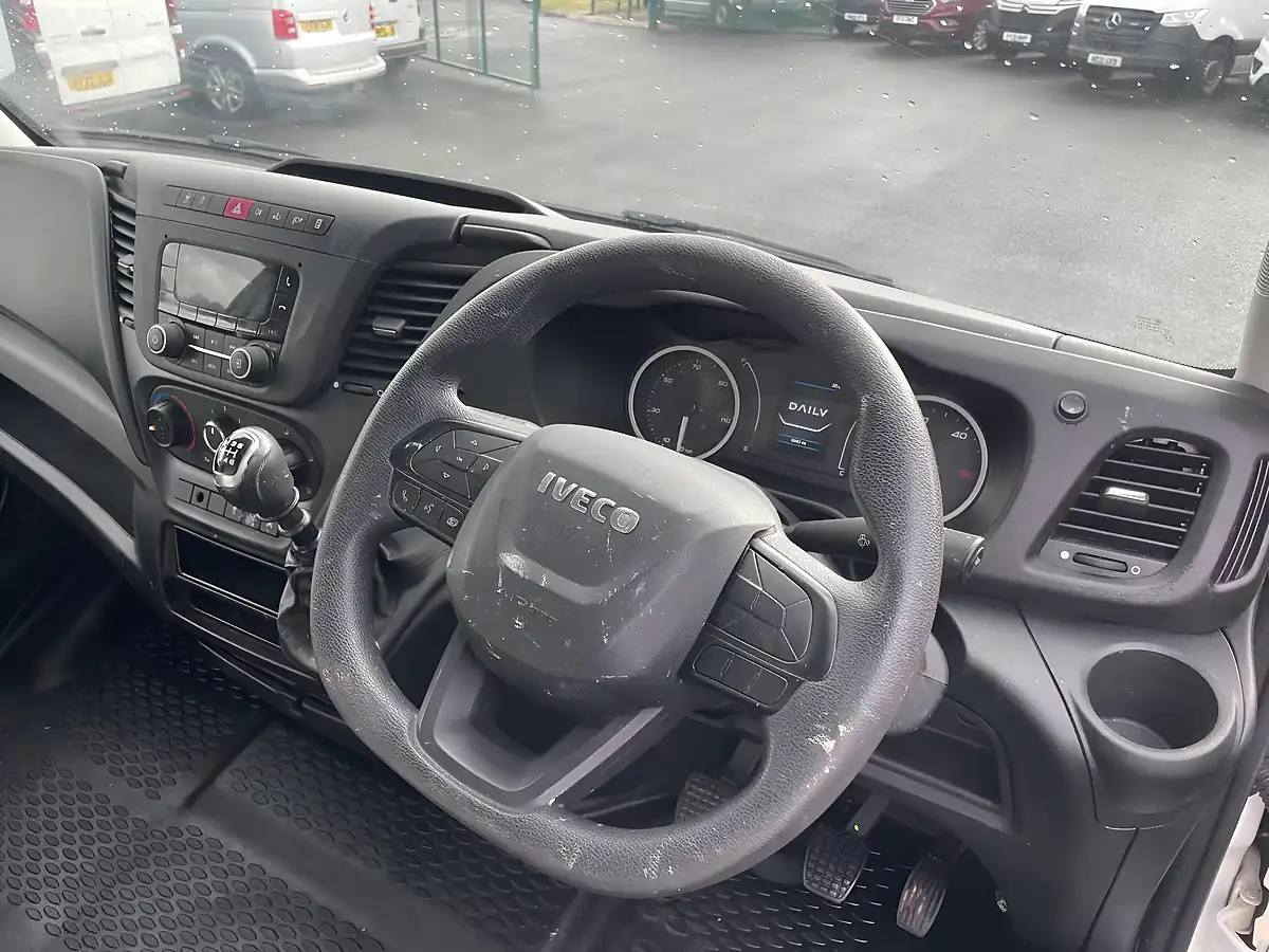Used 2020 Iveco Daily Swb White - Interior and Exterior details 6