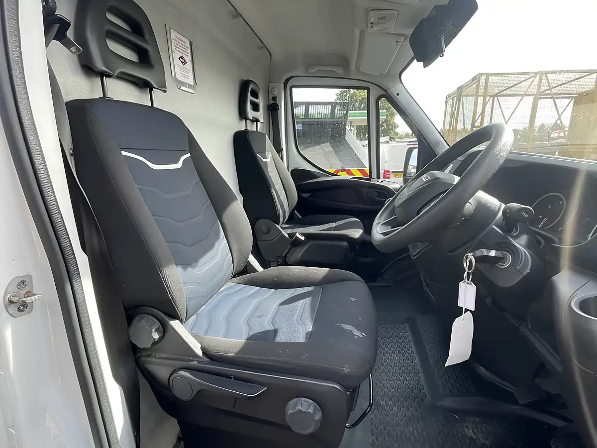 Used 2020 Iveco Daily Swb White - Interior and Exterior details 7