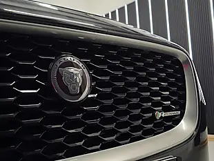 Used 2020 Jaguar E-Pace R-Dynamic Hse Black - Interior and Exterior details 13