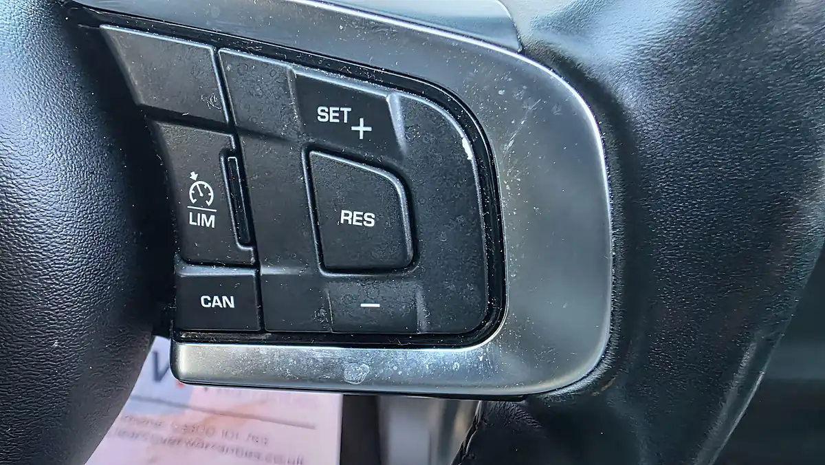 Used 2020 Jaguar E-Pace R-Dynamic S White - Interior and Exterior details 13