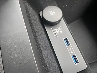Used 2020 Jaguar E-Pace R-Dynamic Se Caesium Blue - Interior and Exterior details 20