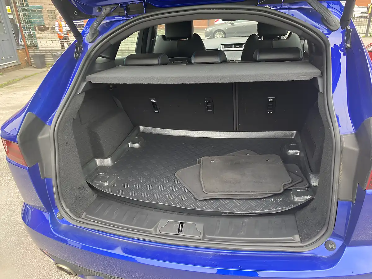 Used 2020 Jaguar E-Pace R-Dynamic Se Caesium Blue - Interior and Exterior details 9