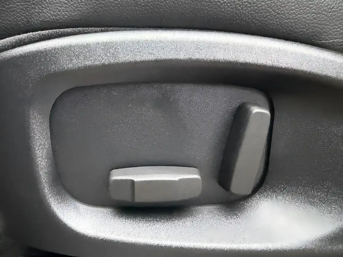 Used 2020 Jaguar E-Pace S Silver - Interior and Exterior details 14