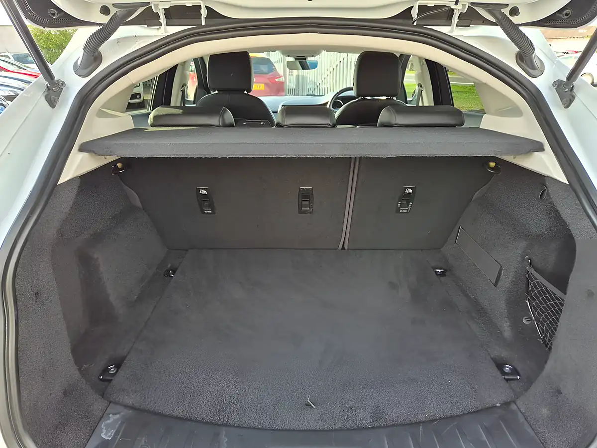 Used 2020 Jaguar E-Pace S White - Interior and Exterior details 18