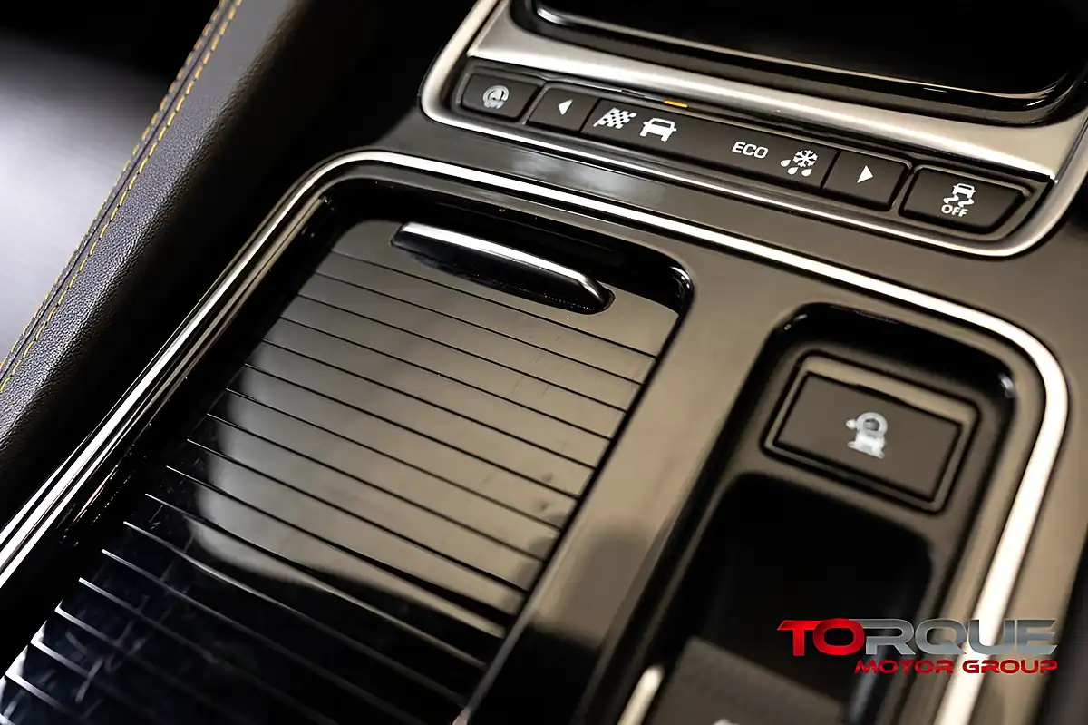 Used 2020 Jaguar F-Pace 300 Sport White - Interior and Exterior details 13