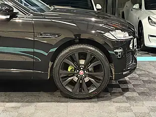 Used 2020 Jaguar F-Pace Chequered Flag Black - Interior and Exterior details 14