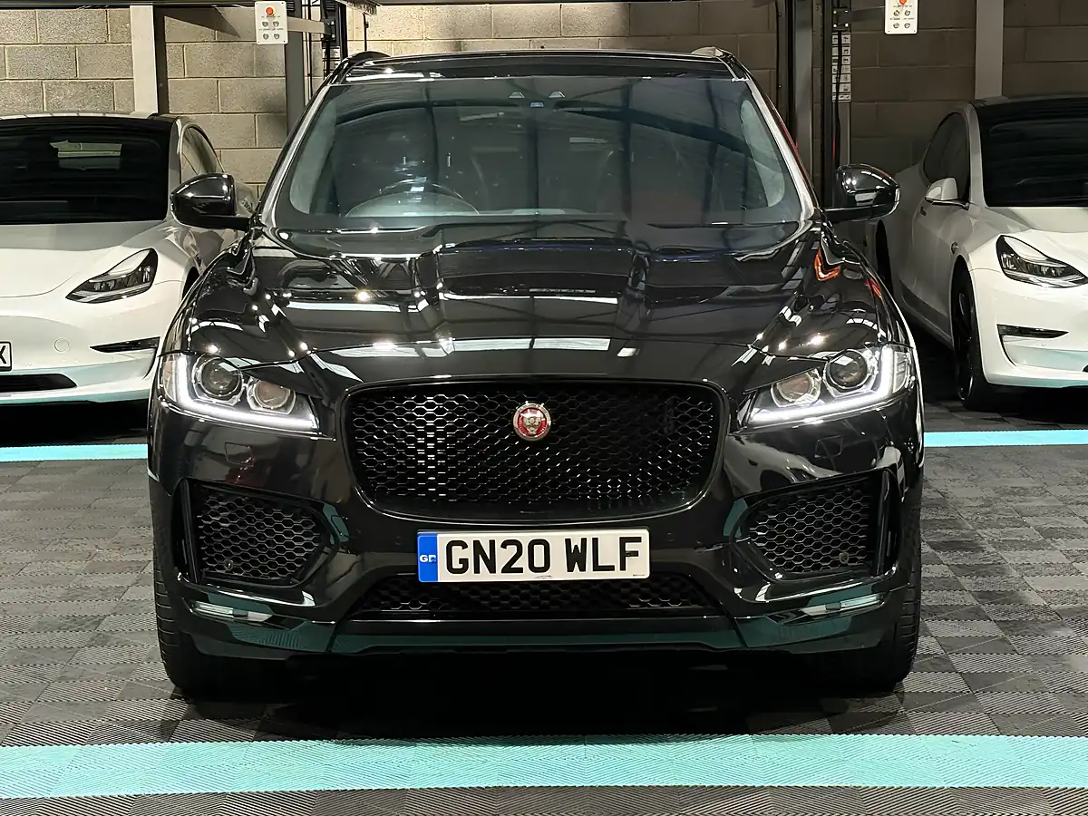 Used 2020 Jaguar F-Pace Chequered Flag Black - Interior and Exterior details 4