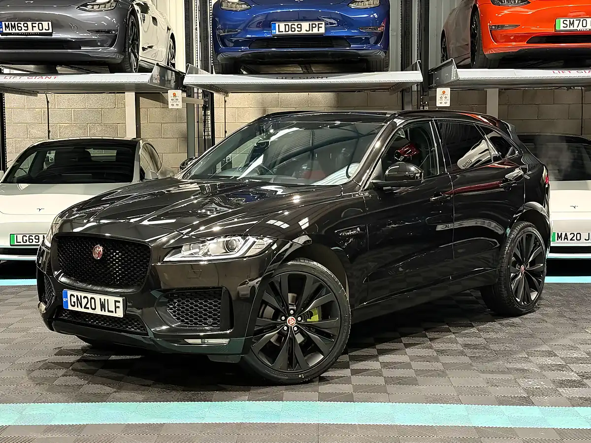 Used 2020 Jaguar F-Pace Chequered Flag Black - Interior and Exterior details 5