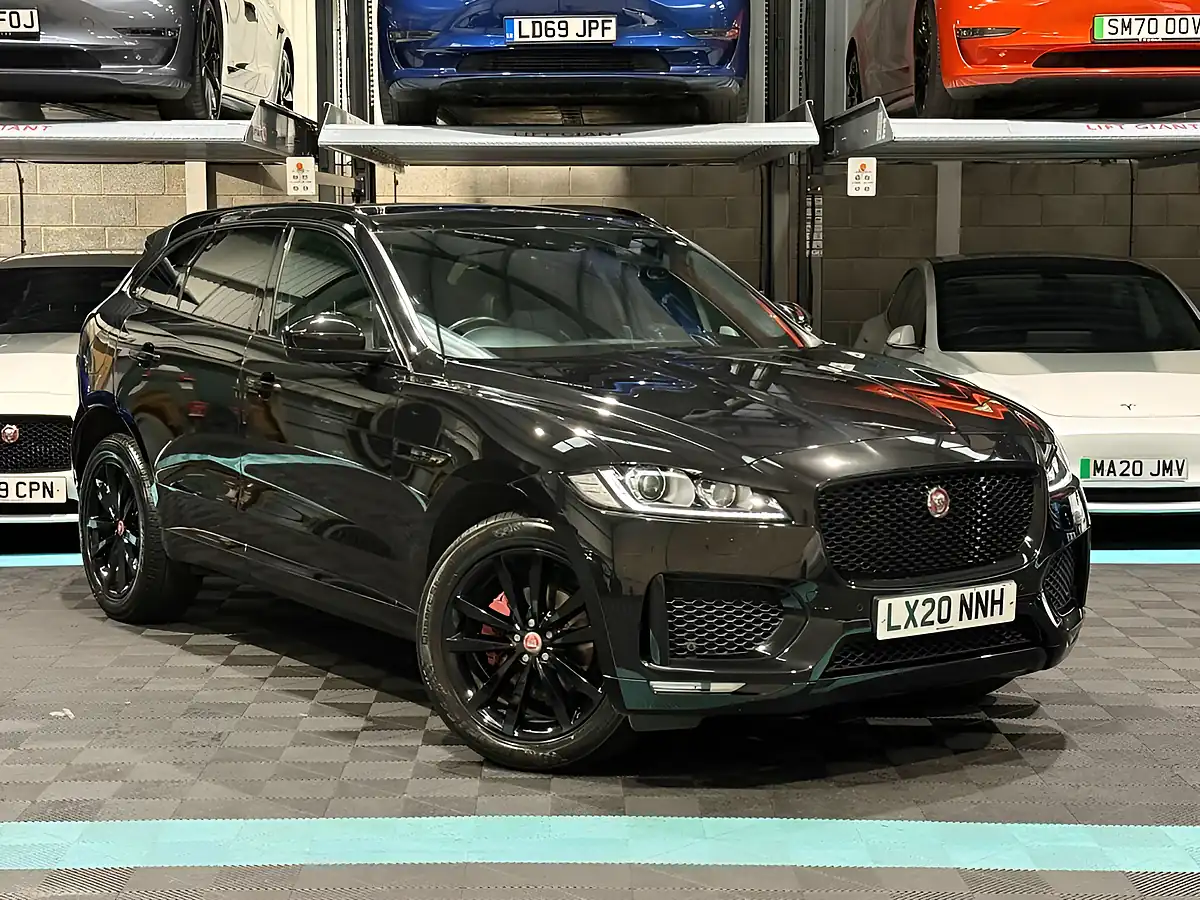 Used 2020 Jaguar F-Pace Chequered Flag Black - Front View