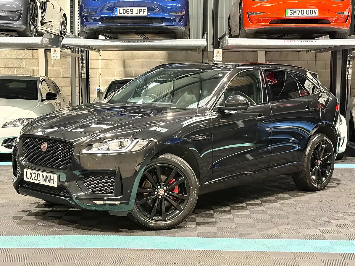 Used 2020 Jaguar F-Pace Chequered Flag Black - Interior and Exterior details 5