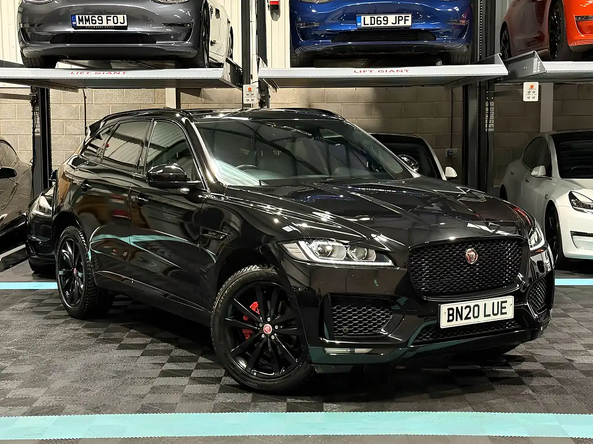 Used 2020 Jaguar F-Pace Chequered Flag Black - Front View