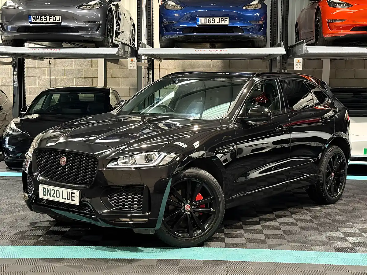 Used 2020 Jaguar F-Pace Chequered Flag Black - Interior and Exterior details 5
