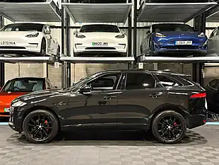 Used 2020 Jaguar F-Pace Chequered Flag Black - Interior and Exterior details 6