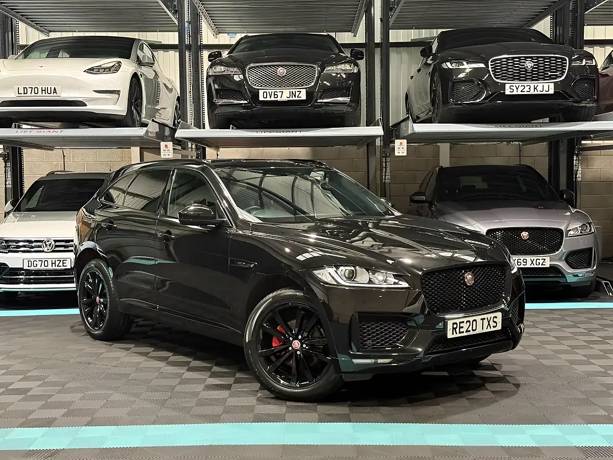 Used 2020 Jaguar F-Pace Chequered Flag Black - Front View