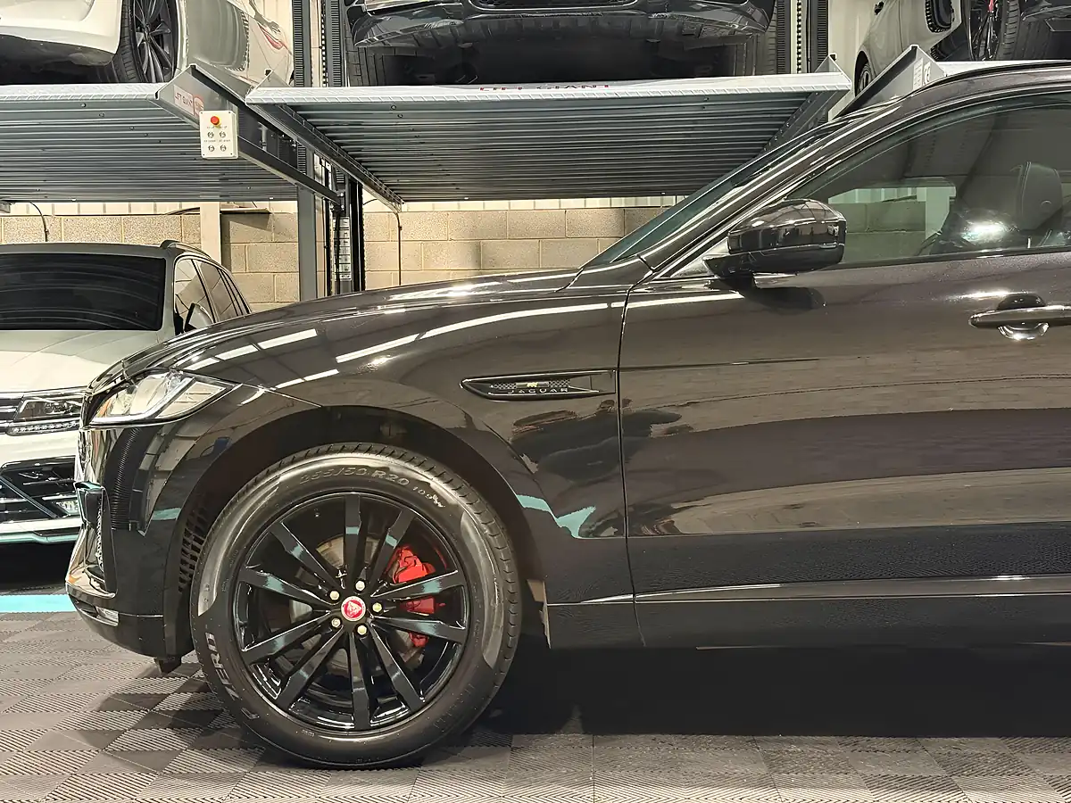Used 2020 Jaguar F-Pace Chequered Flag Black - Interior and Exterior details 14