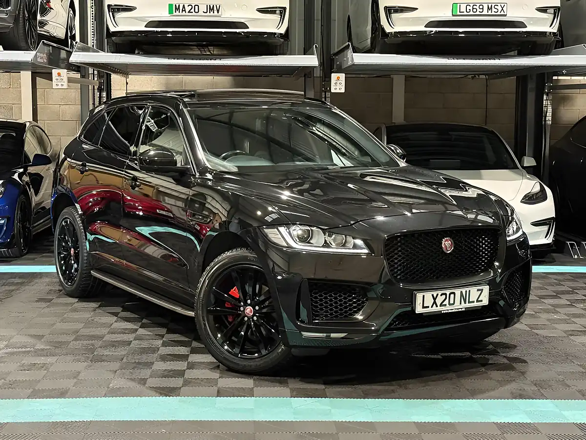 Used 2020 Jaguar F-Pace Chequered Flag Black - Front View
