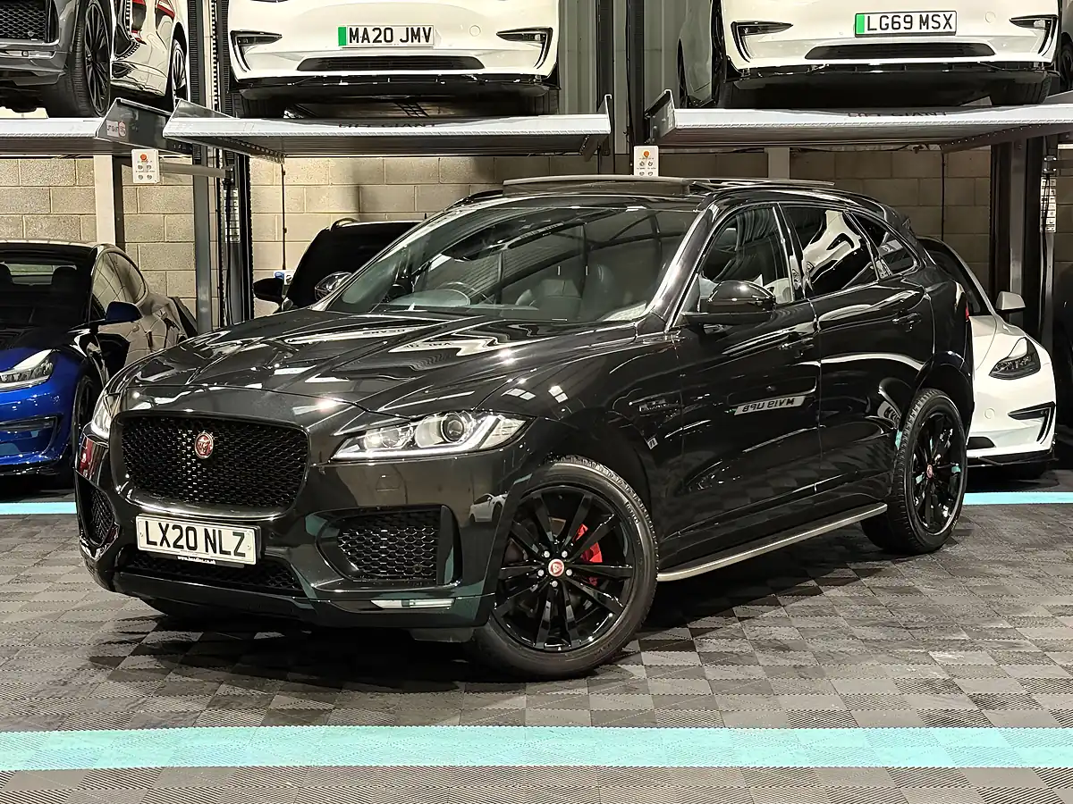 Used 2020 Jaguar F-Pace Chequered Flag Black - Interior and Exterior details 5