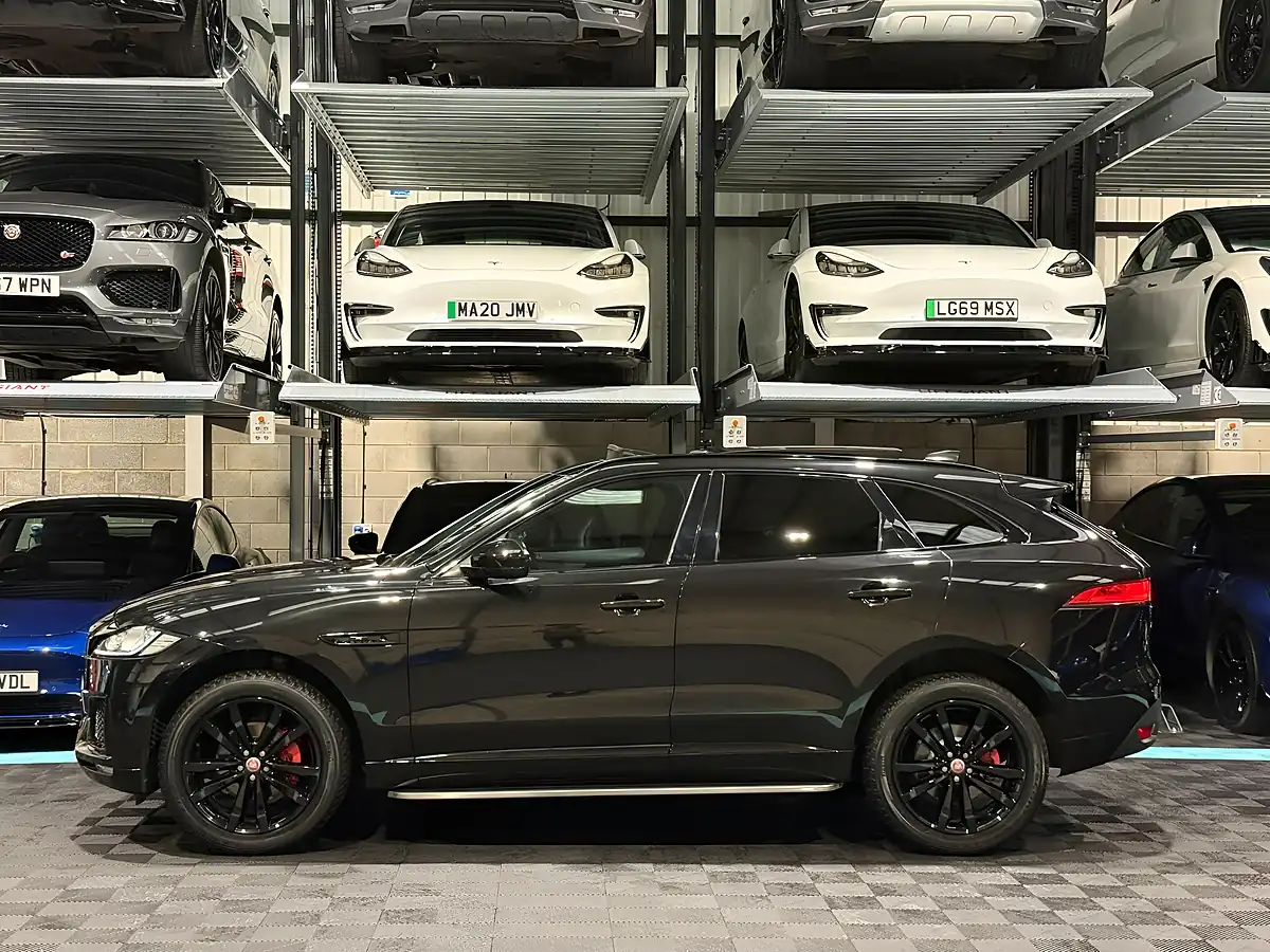 Used 2020 Jaguar F-Pace Chequered Flag Black - Interior and Exterior details 6