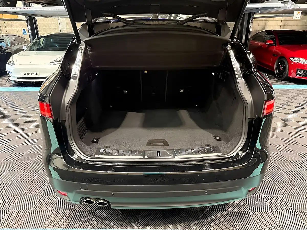 Used 2020 Jaguar F-Pace Chequered Flag Black - Interior and Exterior details 14