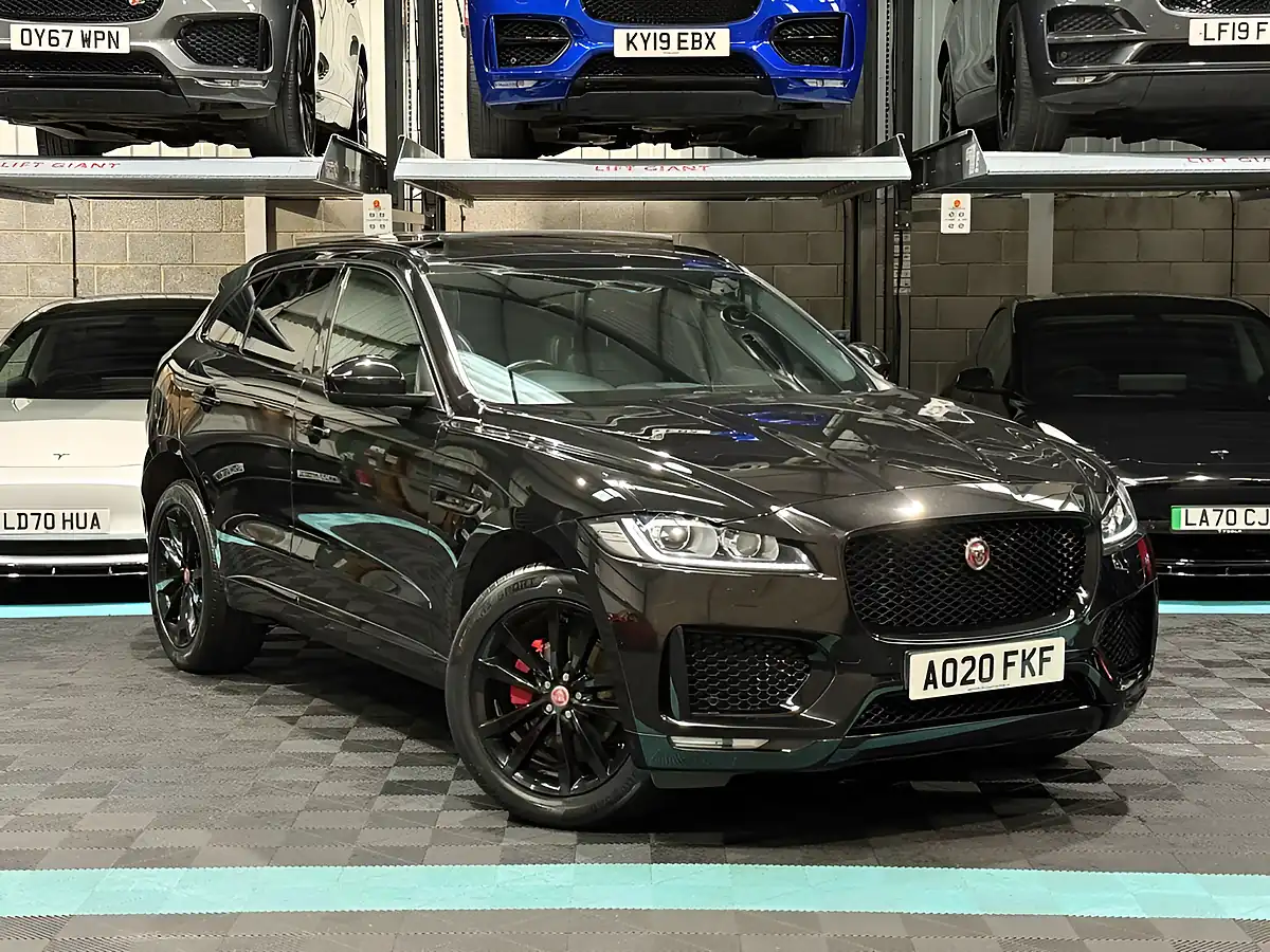Used 2020 Jaguar F-Pace Chequered Flag Black - Front View