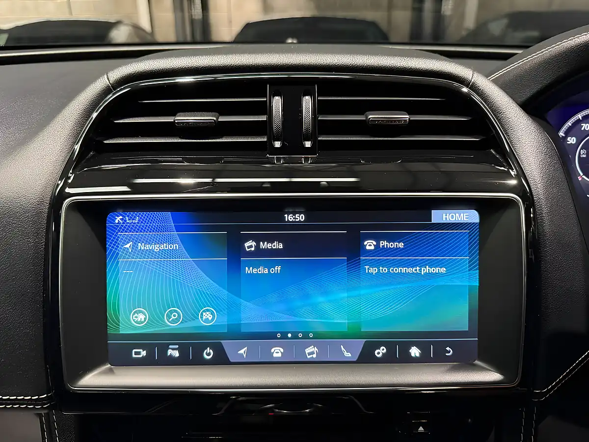 Used 2020 Jaguar F-Pace Chequered Flag Black - Interior and Exterior details 18
