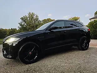 Used 2020 Jaguar F-Pace Chequered Flag Black - Interior and Exterior details 16