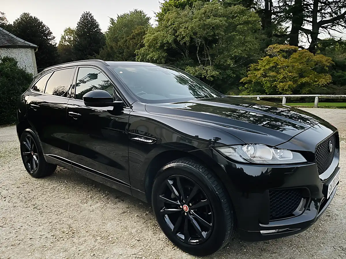 Used 2020 Jaguar F-Pace Chequered Flag Black - Interior and Exterior details 3