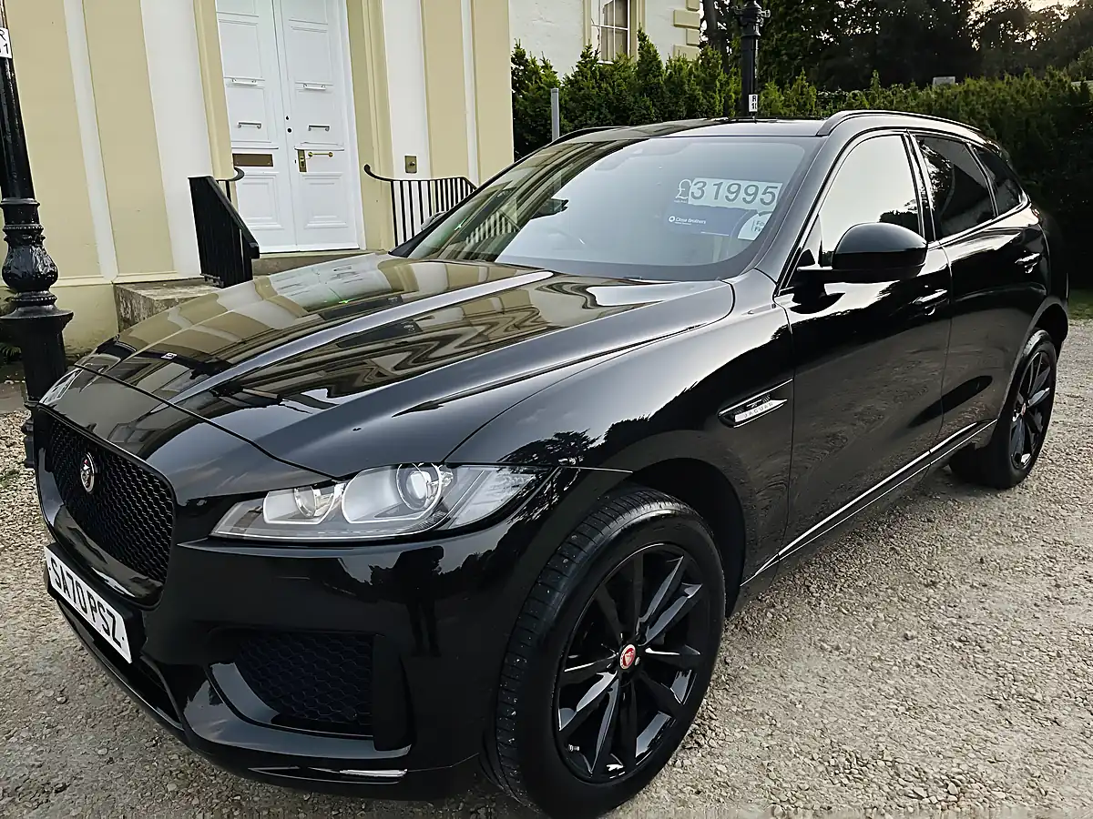 Used 2020 Jaguar F-Pace Chequered Flag Black - Interior and Exterior details 6
