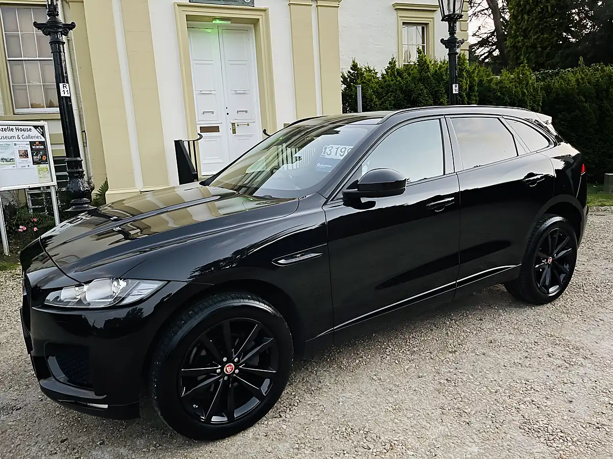 Used 2020 Jaguar F-Pace Chequered Flag Black - Interior and Exterior details 7