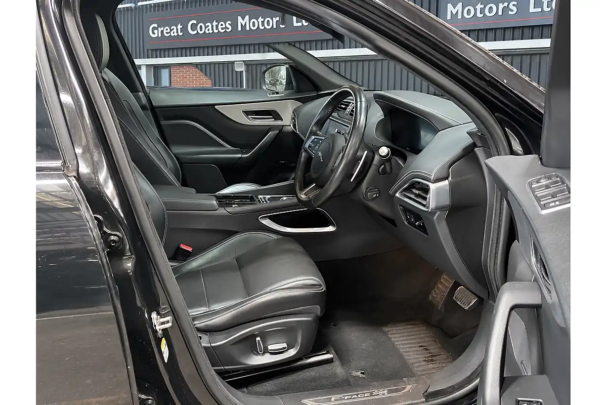 Used 2020 Jaguar F-Pace Chequered Flag Black - Interior and Exterior details 5