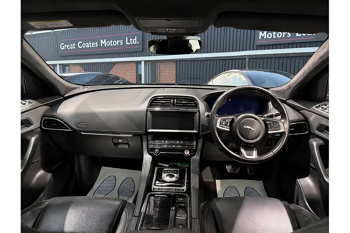 Used 2020 Jaguar F-Pace Chequered Flag Black - Interior and Exterior details 8